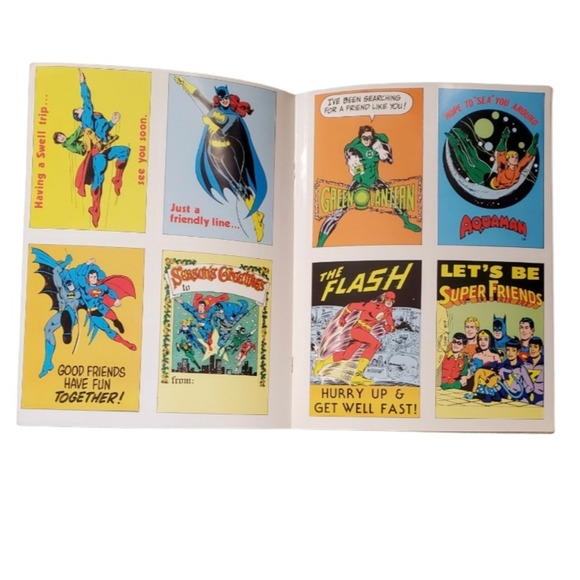 Vintage 1981 DC Super Heroes postcard book - Picture 3 of 3